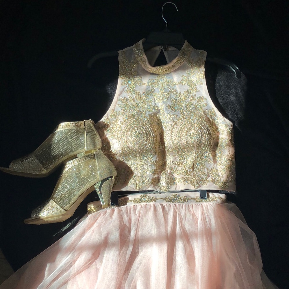 Blush pink prom dress with gold beading💞💛✨